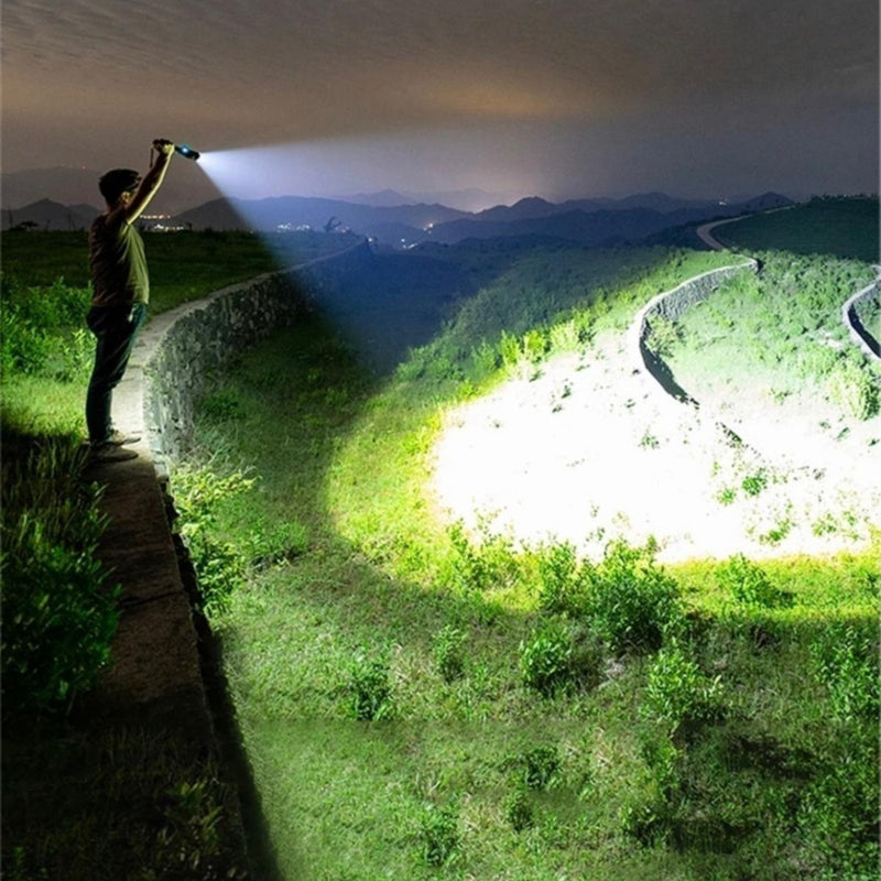 Lanterna Tática Holofote BMax Tocha Led P90 Muito Forte Preto Cor da luz Branco - Alfashop