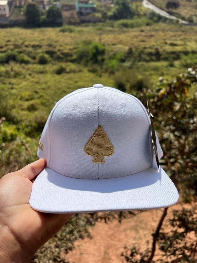 Boné Mcd Golden Core Branco Aba Reta Fitão Preto - Alfashop