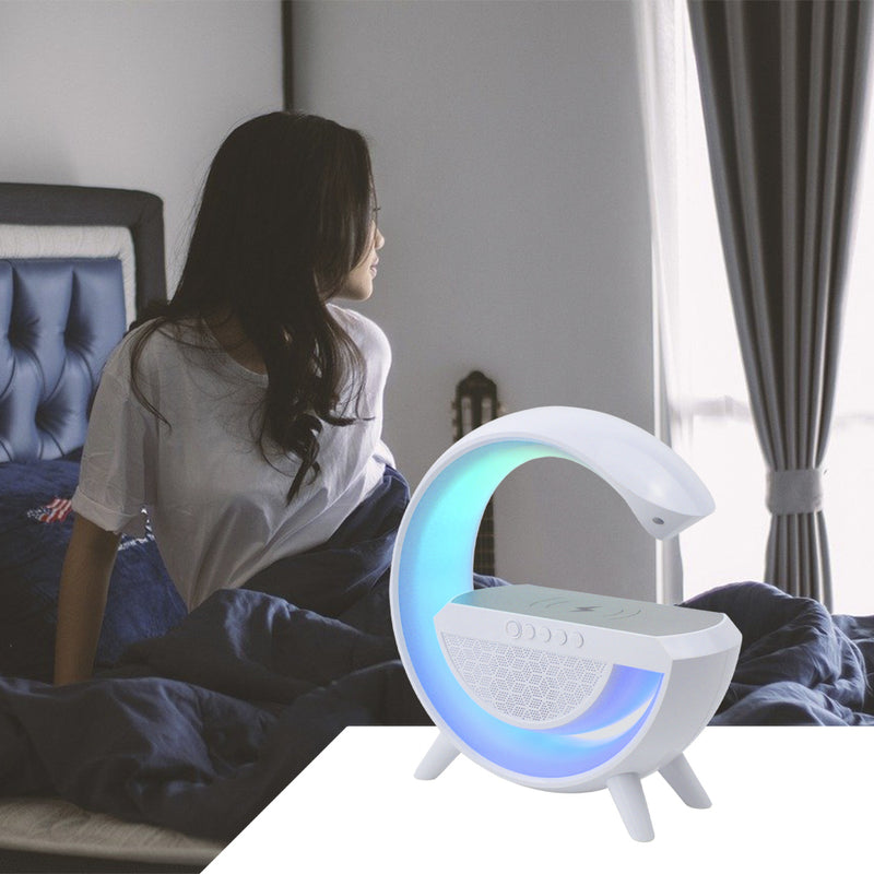 G Speaker Smart Station Luminária Caixa De Som C/ Carregador Cor Branco 110v/220v - Alfashop